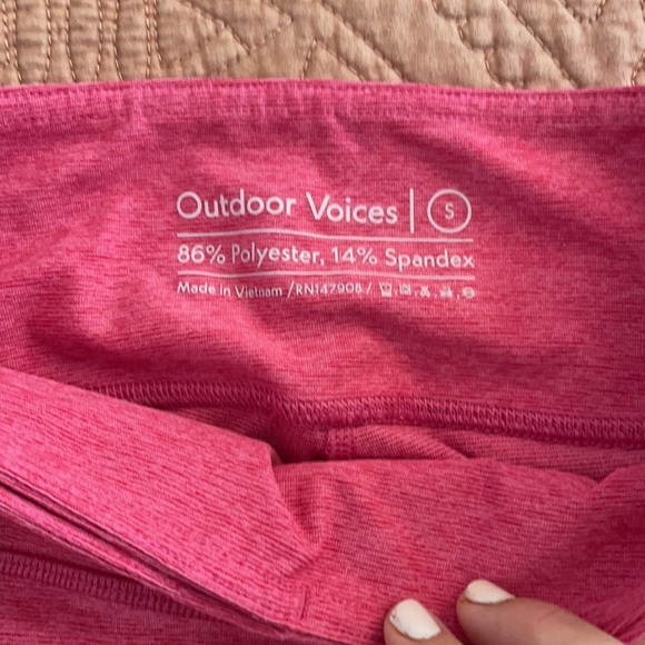 Pink Outdoor Voices 3/4 Leggings - Picture 3 of 3